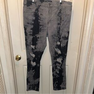 FIRE & RAIN Men’s Distressed Denim Jeans. Waist 40. Inseam 30.5